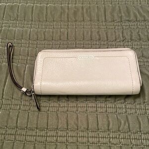 Coach Cream Leather Wristlet Wallet
